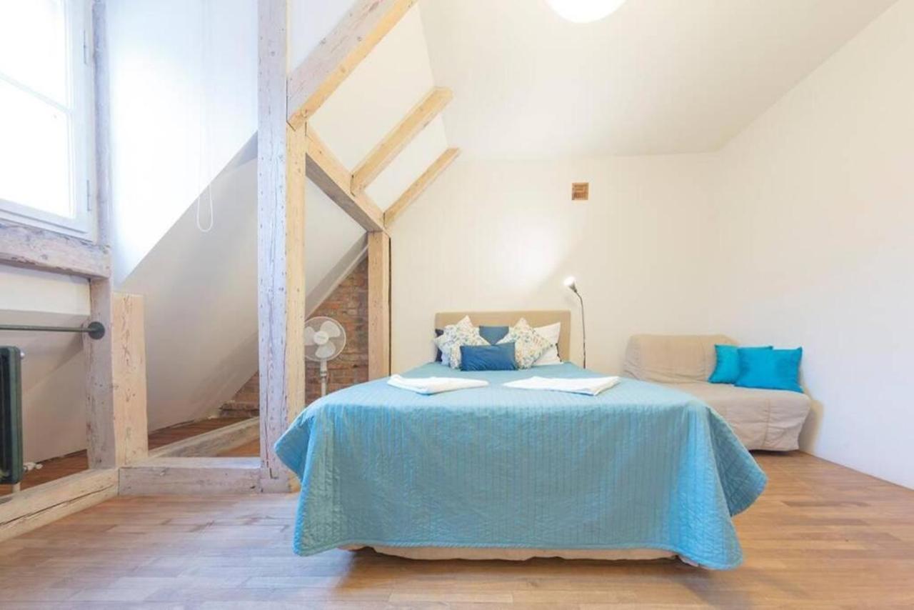 Snug Apartment In A Tenement House - Old Town - F50/5 Warsawa Bagian luar foto
